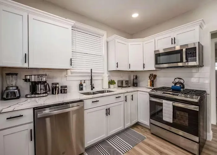 Spacious 3 Bedroom Perfect For Longer Сasa de vacaciones